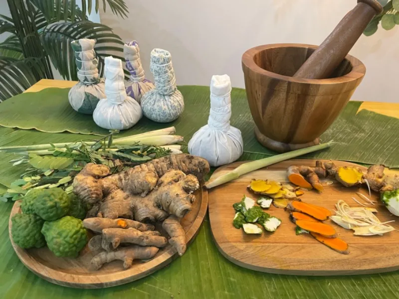 Herb Balls class at ThaiScent Bangkok